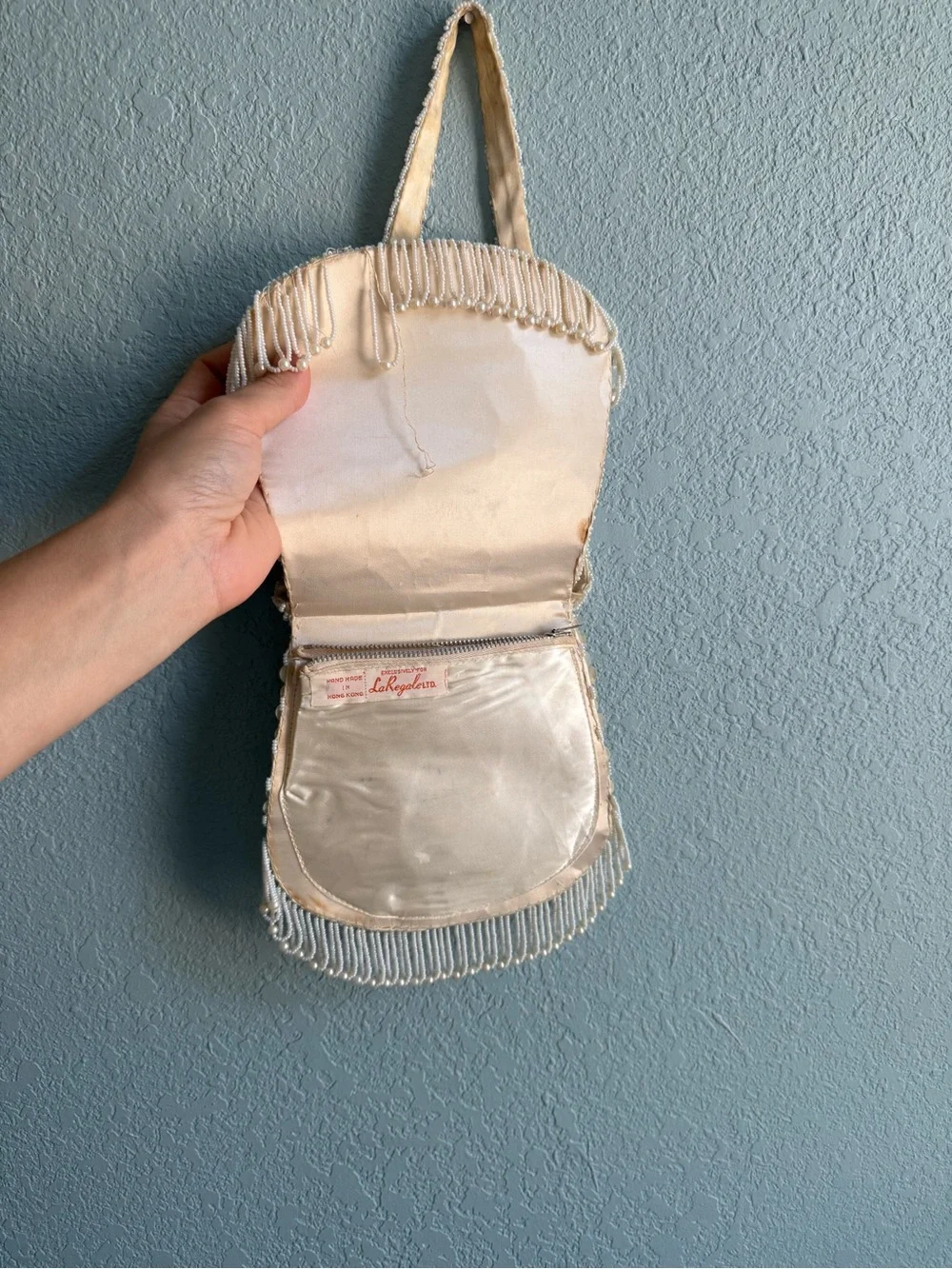 La Regale Ivory Beaded Fringe Shoulder Bag